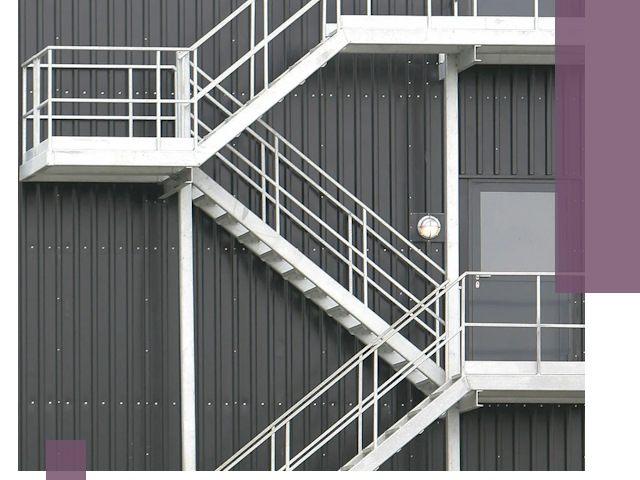 Изготовление и монтаж пожарных лестниц в Шадринске быстро и надежно