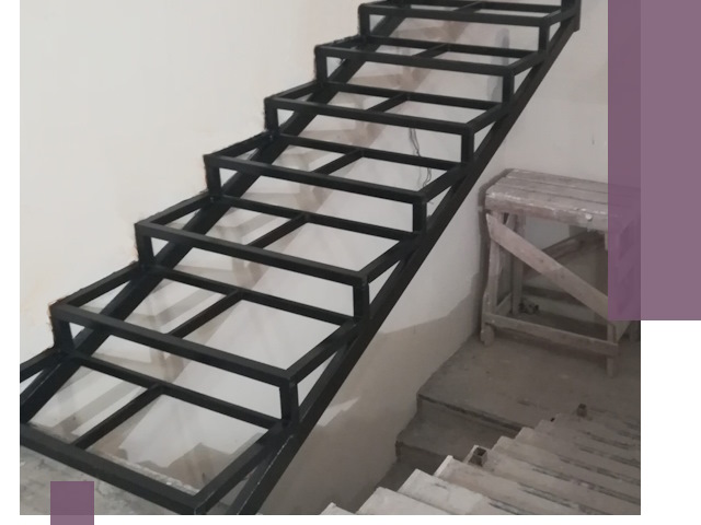 Демонтаж лестниц на металлокаркасе в Шадринске: быстрый вывоз и разбор