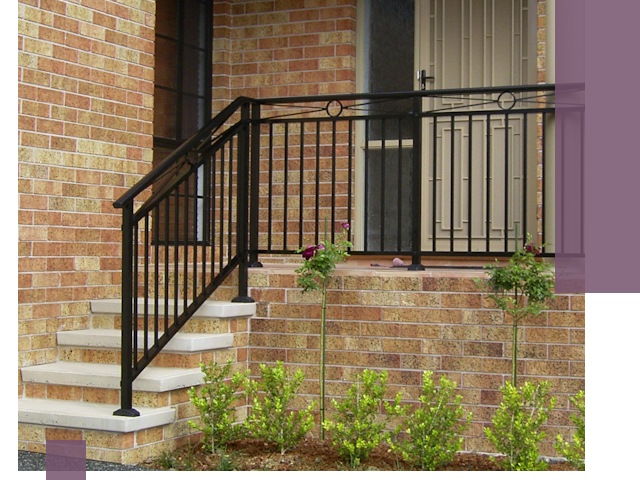 Уличные перила из металла под ключ в Шадринске