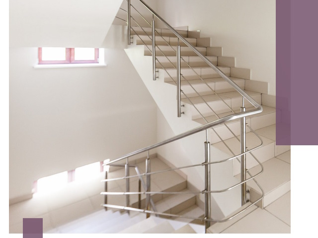 Установка и замена перил в подъезде в Шадринске