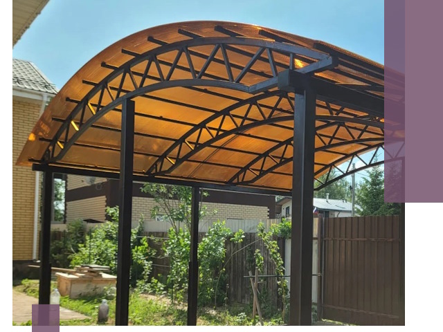 Изготовление навесов под ключ в Шадринске из качественных материалов